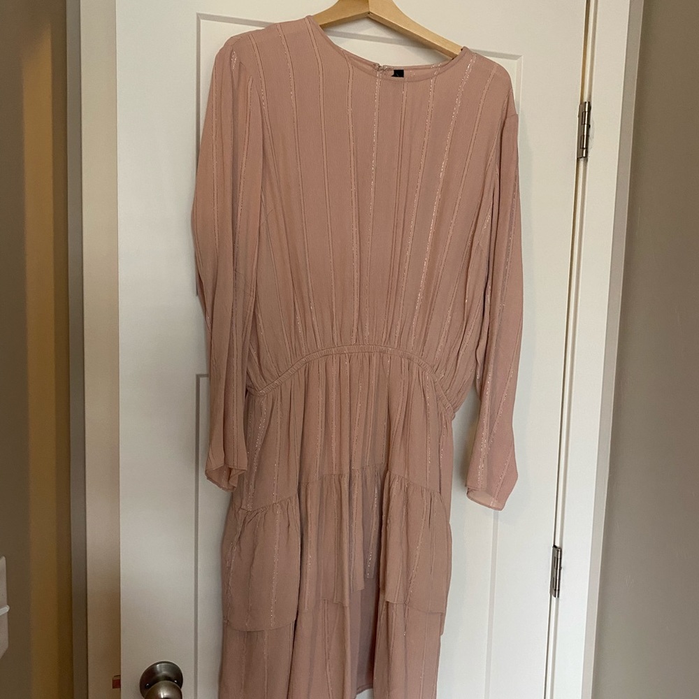 Pink dress with metallic pin stripes - Picture 2 of 5